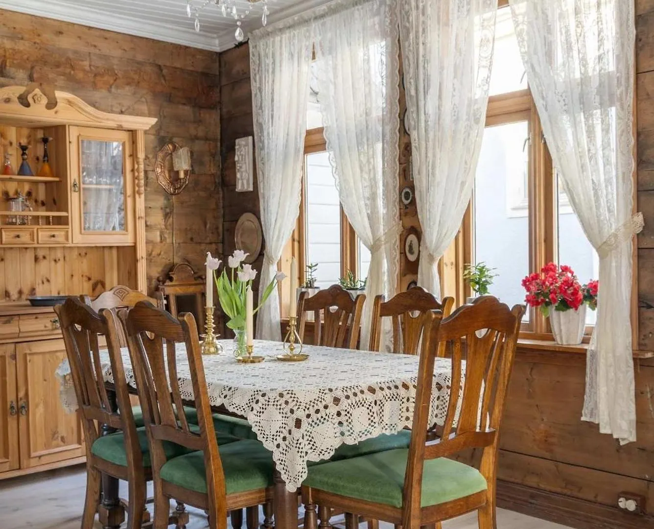 Ferienhaus Dinbnb Home L Traditional Bergenhouse L Roofterrace L 1900 Charm