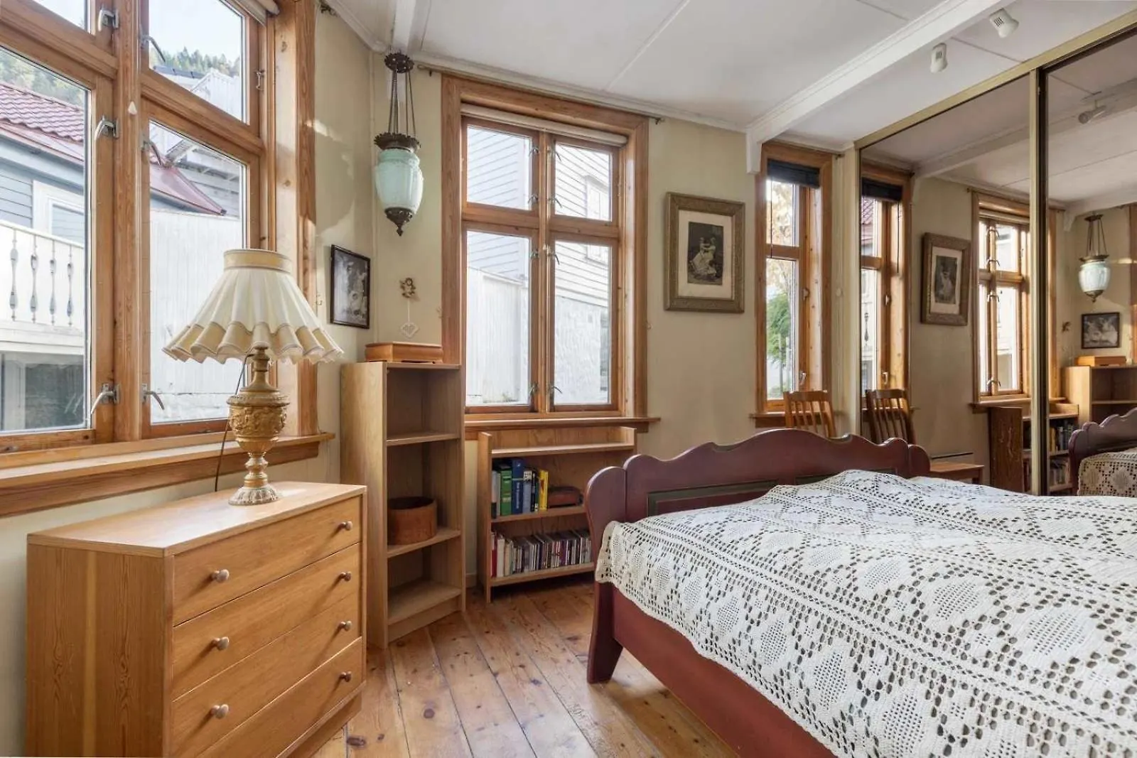 Ferienhaus Dinbnb Home L Traditional Bergenhouse L Roofterrace L 1900 Charm Norwegen