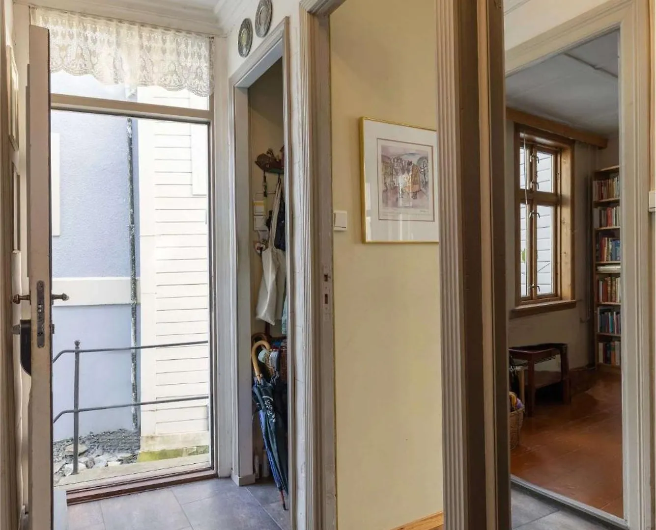 Dinbnb Home L Traditional Bergenhouse L Roofterrace L 1900 Charm 0*, Bergen